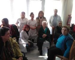 Προσφορά Συλλόγων και Σχολικών Μονάδων στο Γηροκομείο  Έδεσσας. Οργάνωση Χριστουγεννιάτικης Γιορτής