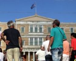 Περισσότερο από όλους τους Ευρωπαίους εργάζονται οι Έλληνες