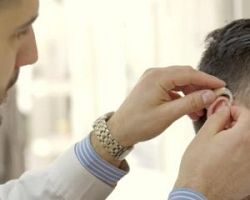 Η συνεχής έκθεση σε δυνατούς θορύβους προκαλεί απώλεια ακοής