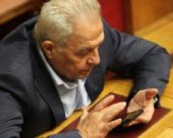 e-Φλαμπουράρης: Ανοίγει sites και ζητάει από τους πολίτες να του στείλουν mail για να καταγγείλουν τη γραφειοκρατία