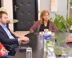 Υπογραφή για την «Ασφαλτόστρωση  τμήματος οδού Π. Αγίου Αθανασίου» από την Αν. Αντιπεριφερειάρχη  Πέλλας