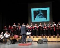 Με παραδοσιακούς ήχους πλημμύρισε το πνευματικό κέντρο των Γιαννιτσών