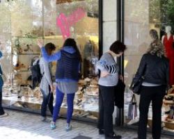 Ξεκινάει από τις 2 Μαΐου η περίοδος των ενδιάμεσων εκπτώσεων