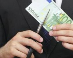 Διάταξη του Υπουργείου οικονομικών βάζει τέλος στις συντάξεις πριν από τα 62 έτη