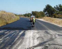 Υπεγράφησαν οι συμβάσεις για έργα οδοποιίας στην Πέλλα