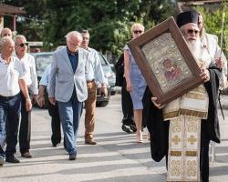 Με μεγαλοπρέπεια και όλες τις τιμές υποδέχτηκε η Εύξεινος Λέσχη Χαρίεσσας αντίγραφο της Ιεράς εικόνας της Παναγίας Σουμελά