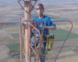 Δουλεύει δύο φορές τον χρόνο και βγάζει 40.000 δολάρια