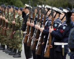 Μειώσεις ως και 30% στις συντάξεις ένστολων