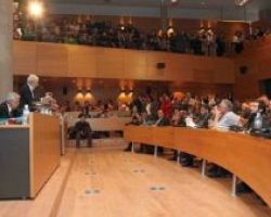 Θεσσαλονίκη: Εγκρίθηκαν τα κονδύλια για τις χριστουγεννιάτικες εκδηλώσεις μετά από αντιπαραθέσεις