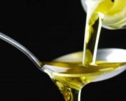 Έστησαν εργοστάσιο νοθευμένου λαδιού και πουλούσαν μεγάλες ποσότητες σε πόλεις της Ευρώπης – Συνελήφθησαν 7 μέλη της οργάνωσης