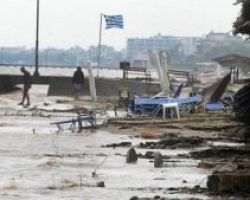 Πλημμυροπαθείς της Νέας Μηχανιώνας καταγγέλλουν: “14 μήνες περιμένουμε τις αποζημιώσεις”