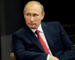 Ο Πούτιν κατεβαίνει στις προεδρικές εκλογές ως ειρηνοποιός