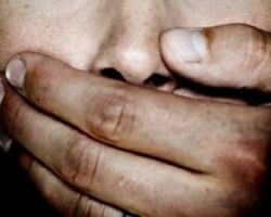 Λάρισα: Ανατριχιαστική υπόθεση με σεξουαλική κακοποίηση ανήλικου αγοριού – Η φρικτή παγίδα των δύο ευρώ