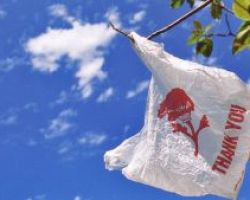 Με χρέωση οι πλαστικές σακούλες από την αρχή του χρόνου