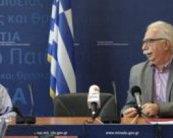 Μαξίμου: Αποδεκτή η παραίτηση του Κώστα Ζουράρι στον Γαβρόγλου οι αρμοδιότητές του