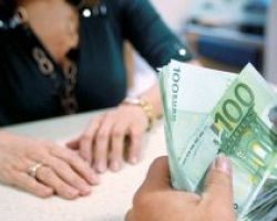 Εφάπαξ: «Ξεκλειδώνουν» 37.000 βοηθήματα- Ποιοι και πόσα θα λάβουν