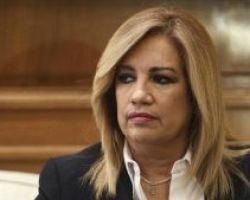 Ψυχραιμία αλλά και εγρήγορση ζητεί η Φ. Γεννηματά για τους δύο στρατιωτικούς