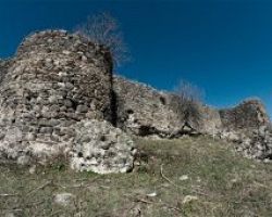 Εγκρίθηκε από το Κ.Α.Σ. η πρώτη φάση αποκατάστασης των τειχών στο Κάστρο της Χρυσής