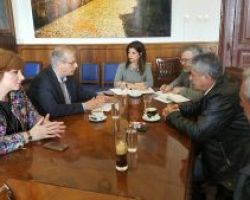 O Γιάννης Σηφάκης στο πρωθυπουργικό γραφείο για το μεγάλο κοινωνικό πρόβλημα 1200 αγροτών με την ΟΠ ΑΘΗΝΑ στην Πέλλα