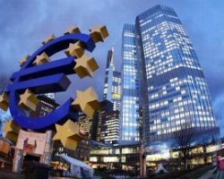 H EΚΤ θα συνεχίσει να επιβλέπει τη μείωση των «κόκκινων» δανείων των ελληνικών τραπεζών