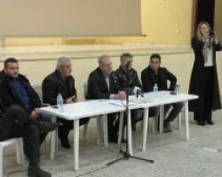 Μεγάλη συγκέντρωση αγροτών στη Σκύδρα για ενημέρωση από τον Γιάννη Σηφάκη για το “ΑΘΗΝΑ” και για αγροτικά θέματα