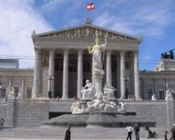 Αυστρία: Υποχρεωτικός ο εμβολιασμός για άτομα άνω των 14 ετών -Πρόστιμο πάνω από 3.000 ευρώ