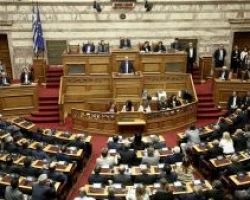 Μήνυμα Γιούνκερ στους εταίρους να τηρήσουν τις δεσμεύσεις τους για το χρέος