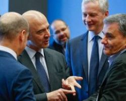 Eurogroup: Συμφωνία για την Ελλάδα με 10ετή επιμήκυνση στο χρέος και δόση 15 δις ευρώ