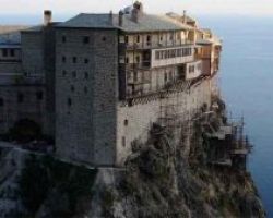 Άγιον Όρος: Συνεχίζονται για τρίτη μέρα οι έρευνες για τον αγνοούμενο μοναχό