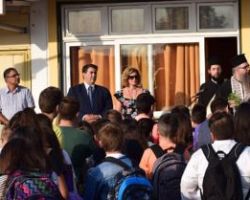 Αντιπεριφερειάρχης Πέλλας Δ. Τζαμτζής: «Φωτισμένη και δημιουργική η νέα σχολική χρονιά, για μαθητές και εκπαιδευτικούς»