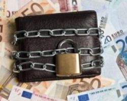 Ξεμπλοκάρουν λογαριασμοί για 300.000 οφειλέτες