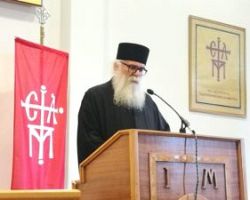 Ο αρχιμ. Εφραιμ ομιλητής στην σύναξη κατηχητών της ι. Μητροπόλεως