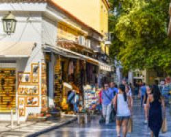 Μείωση ασφαλιστικών εισφορών και άλλα μέτρα για να αντιμετωπιστεί το τσουνάμι ανατιμήσεων, τι θα ανακοινωθεί