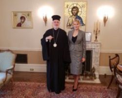 Θεοδώρα Τζάκρη: Στην Αμερική για τον Ελληνισμό της Διασποράς