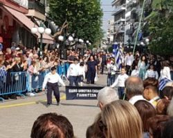 Με Λαμπρότητα και πλήθος κόσμου πραγματοποιήθηκε η παρέλαση των 107 χρόνων απο την Απελευθέρωση των Γιαννιτσών (ΒΙΝΤΕΟ- ΕΙΚΟΝΕΣ)