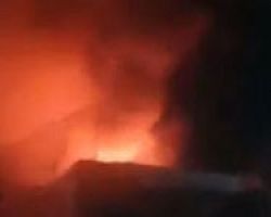 Μυτιλήνη: Κάηκε ο χώρος προσωρινής φιλοξενίας προσφύγων και μεταναστών στη Σκάλα Συκαμνιάς