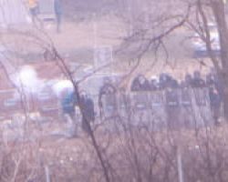Εβρος: Μόλις έφυγαν οι ηγέτες της ΕΕ άρχισαν οι προκλήσεις -Τούρκοι αστυνομικοί ρίχνουν χημικά στα σύνορα