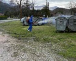 Απολύμανση κάδων απορριμμάτων στην κοινότητα Φούστανης