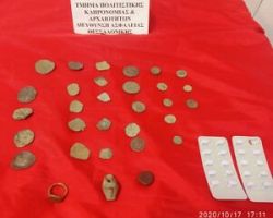 Αραβησσός: Επ’ αυτοφώρο 5 συλλήψεις για εκσκαφή σε αρχαιολογικό χώρο