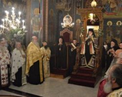 Πανηγυρικός Εσπερινός της Ανακομιδής των ιερών λειψάνων του Αγίου Καλλινίκου Εδέσσης με την συμμετοχή 19 Αρχιερέων