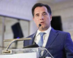 Γεωργιάδης: Οσο υπάρχει κίνδυνος θανάτων θα πηγαίνουμε σε μέτρα «ακορντεόν»