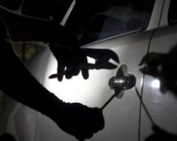 Εξιχνιάσθηκαν διαρρήξεις οχημάτων που στάθμευαν προσωρινά σε σταθμό εξυπηρέτησης αυτοκινητιστών στην  Ημαθία
