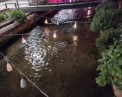 Εικαστικές δημιουργίες σε ποταμοβραχίωνα του κέντρου της Έδεσσας