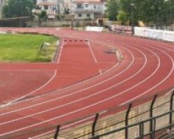 ΜΕ ΑΓΩΝΕΣ ΣΤΙΒΟΥ ΕΓΚΑΙΝΙΑΖΕΤΑΙ ΤΟ ΝΕΟ ΤΑΡΤΑΝ ΣΤΟ ΔΗΜΟΤΙΚΟ ΣΤΑΔΙΟ ΓΙΑΝΝΙΤΣΩΝ
