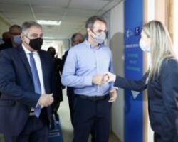 Μητσοτάκης από Ιωάννινα: 7,2 εκατομμύρια εμβολιασμοί έχουν γίνει μέχρι σήμερα στην Ελλάδα