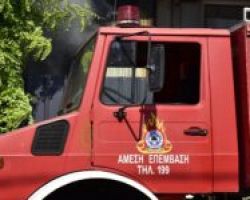 Σε πύρινο κλοιό η Εύβοια: Προς Ιστιαία η φωτιά -Νέο 112 για εκκένωση, σε ετοιμότητα φέρι μποτ, πλοία του Πολεμικού Ναυτικού
