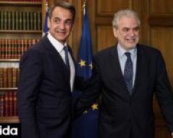 Η πρώτη σύσκεψη στο Μαξίμου με τον υπουργό Κλιματικής Κρίσης και Πολιτικής Προστασίας