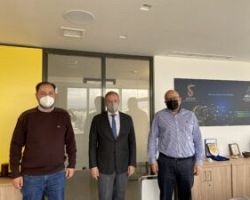 Στα γραφεία της ΔΕΔΑ ο Σταμενίτης με ατζέντα τη σύνδεση Γιαννιτσών και  Αριδαίας με το φυσικό αέριο.