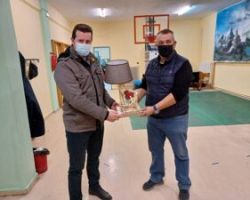 Συγκινητική δωρεά του καλλιτέχνη συντοπίτη μας Παν.  Γεροκώστα στο ΚΔΑΠ-μΕΑ Γιαννιτσών