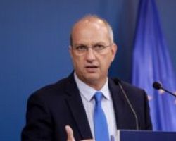 Οικονόμου: Παράταση μέχρι τις 15 Φεβρουαρίου για το πρόγραμμα «Εξοικονομώ 2021»